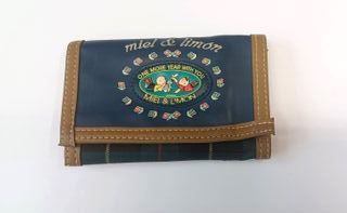 Billetera Miel & Limón azul y cuero