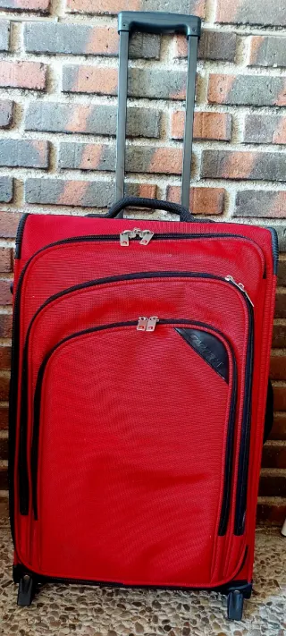 Maleta semirrígida roja