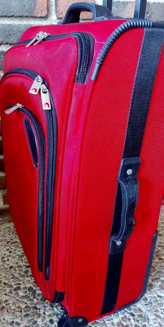 Maleta semirrígida roja