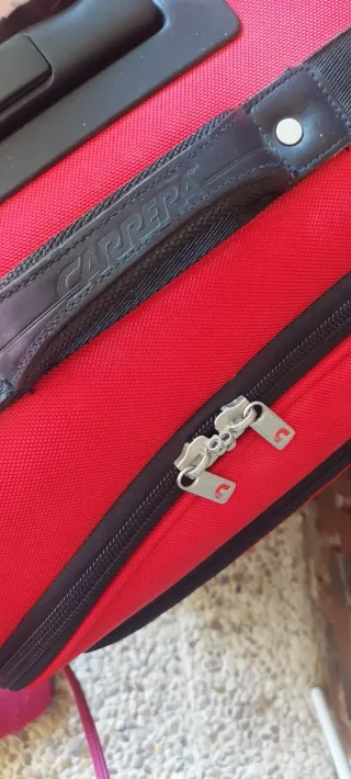 Maleta semirrígida roja