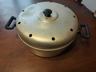 Padella in alluminio e plastica