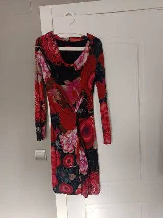 Vestido Desigual floral manga larga