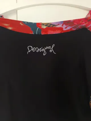 Vestido Desigual floral manga larga