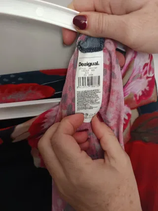 Vestido Desigual floral manga larga