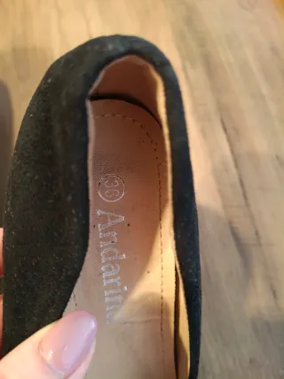 Zapatos de tacón negros para mujer