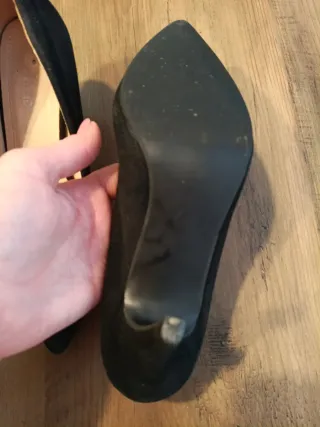 Zapatos de tacón negros para mujer