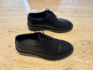 Zapatos negros de vestir