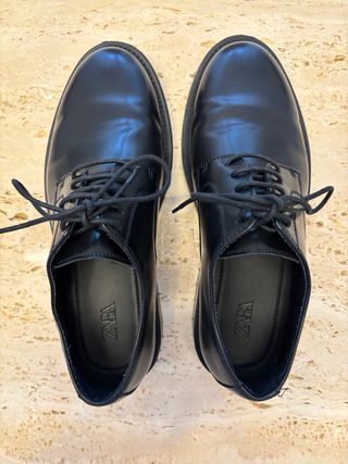 Zapatos negros de vestir