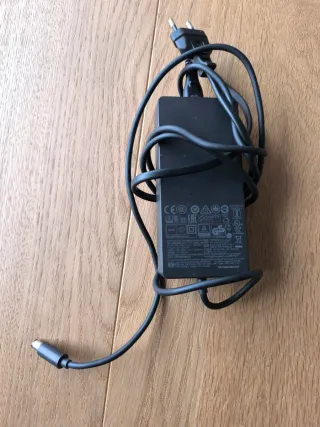 Docking Station Microsoft Surface + Cargador