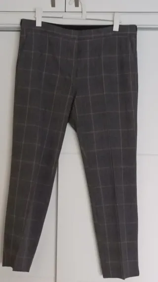 Pantalón cuadros señora tobillero gris