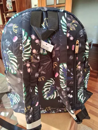 Mochila Misako mediana estampado floral tropical