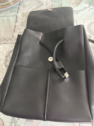 Mochila Zara Negra
