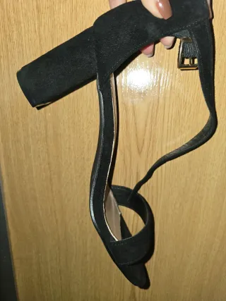 Sandalias de tacón negras