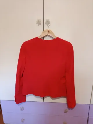 Chaqueta de vestir roja corta