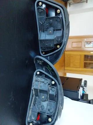 Pilotos Traseros Volvo C70