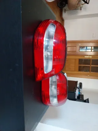 Pilotos Traseros Volvo C70