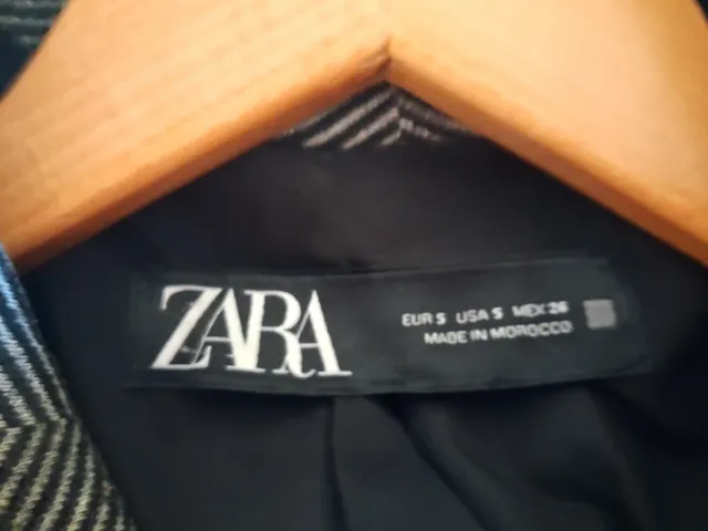 Abrigo paño espiga Zara