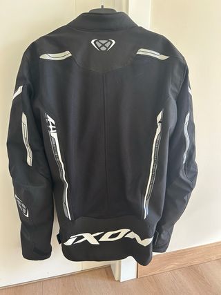 Chaqueta Moto Ixon Negra