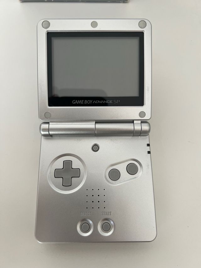 Nintendo Game Boy Advance SP Plata con caja