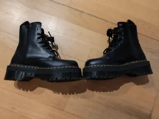 Botas Originales!!! Dr. Martens JADON Talla 36