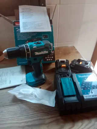 Taladro Makita DHP485Z Kit