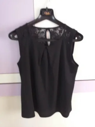 Falda negra con encaje regalo camiseta