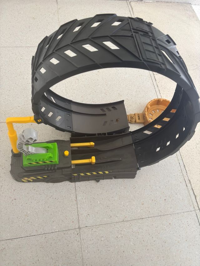 Circuito Hot Wheels Monster Trucks Loop