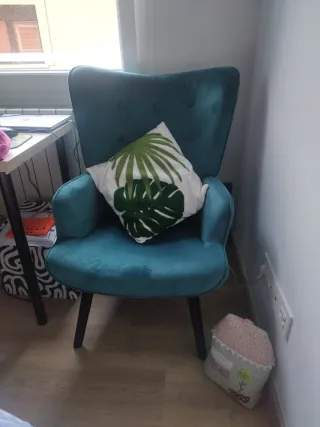 Sillón verde de terciopelo