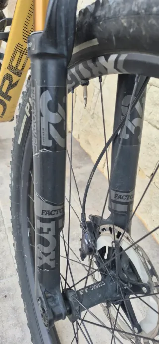 Bicicleta MTB Fox Factory 32