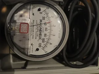 Manómetro Dwyer Magnehelic Serie 2000