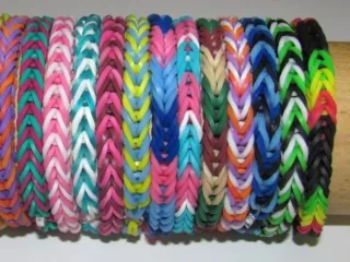 Pulseras de gomas triples multicolor