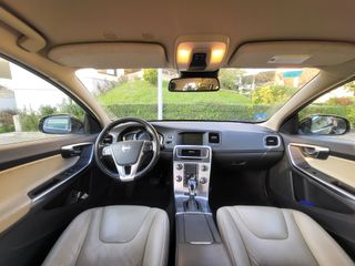 Volvo V60 D6 plug-in hybrid modelo 2014