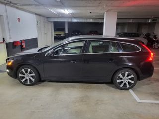 Volvo V60 D6 plug-in hybrid modelo 2014