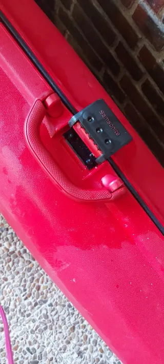 Maleta Rígida Samsonite Roja