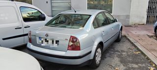 Volkswagen Passat 2001