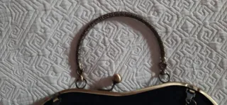 Bolso vintage negro,  con cadena. Venta directa.