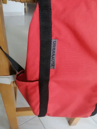 Mochila Urbanauta Antirrobo Negra y Roja