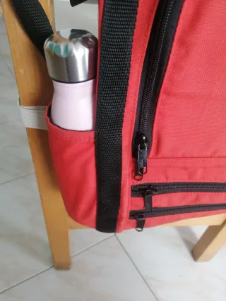 Mochila Urbanauta Antirrobo Negra y Roja