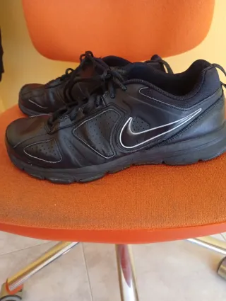 Scarpe Nike Uomo T-Lite XI Nere