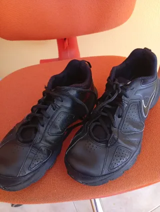 Scarpe Nike Uomo T-Lite XI Nere