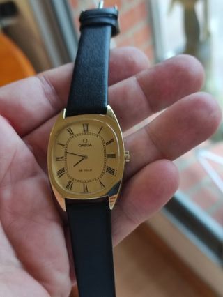 Omega De Ville Reloj Dorado Correa Negra