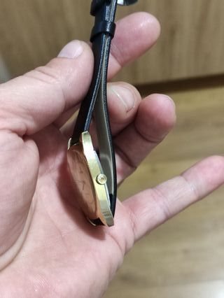 Omega De Ville Reloj Dorado Correa Negra