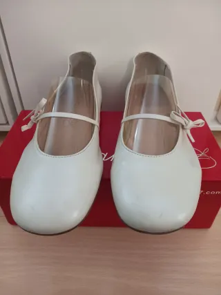 Zapatos niña clásicos blancos