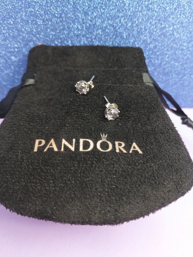 Pendientes Pandora pequeños plata