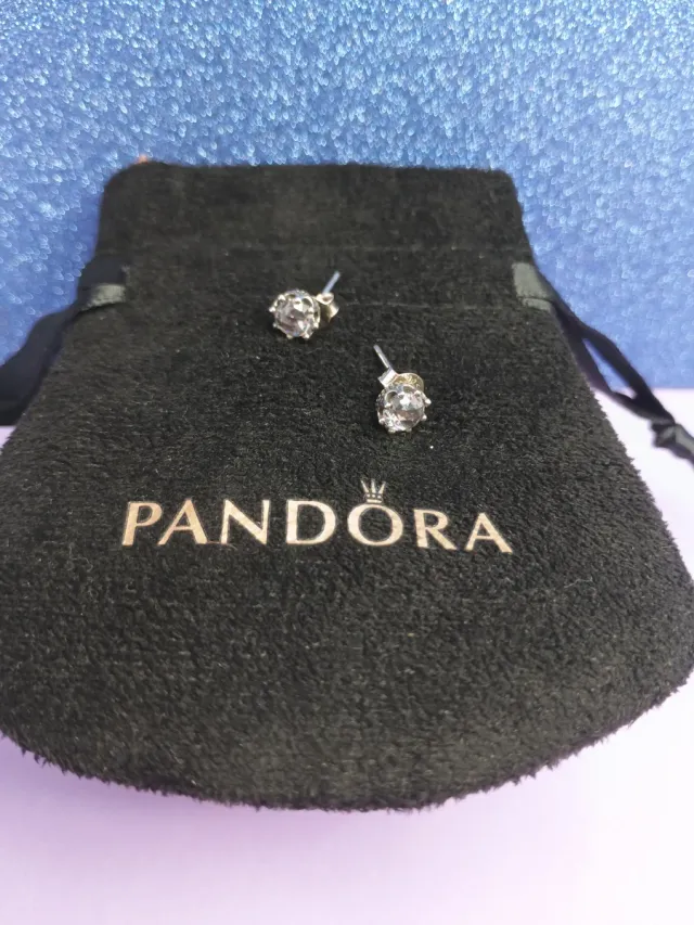 Pendientes Pandora pequeños plata