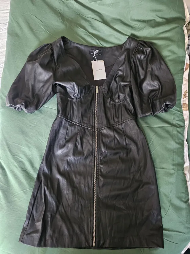 Vestido Bershka Negro Talla L NUEVO con etiqueta
