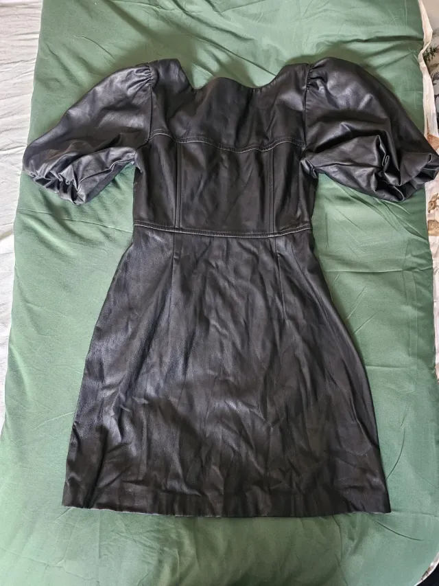 Vestido Bershka Negro Talla L NUEVO con etiqueta