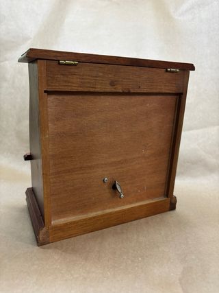 Joyero antiguo con música