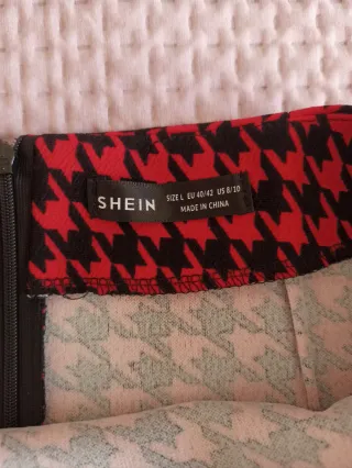 Minigonna pied de poule rossa e nera