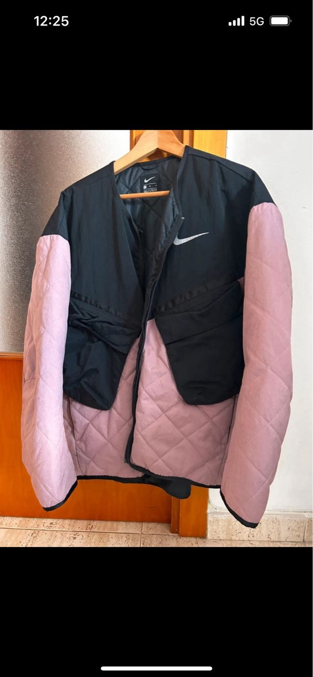 Chaqueta Nike Mujer Negra y Rosa